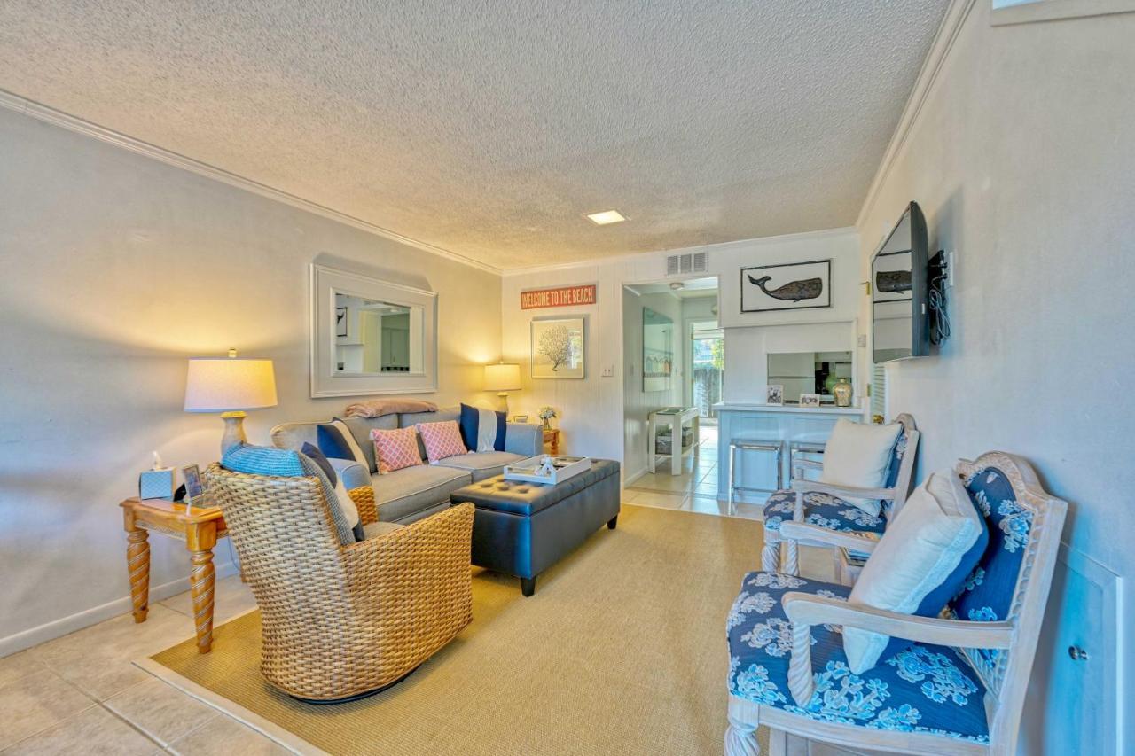 Myrtle Beach Abode With Seasonal Pool And Lake View! Villa Dış mekan fotoğraf